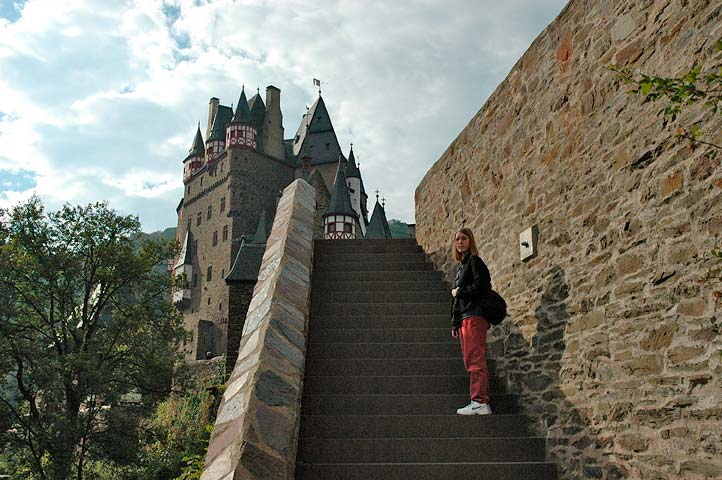 Burg Eltz über Moselkern Elzbach Mosel Wirschem Eifel