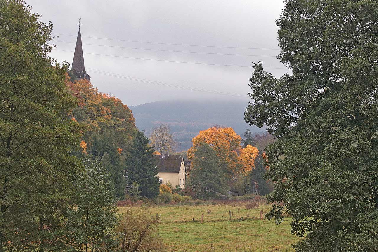 am-Elzbach-bei-Retterath