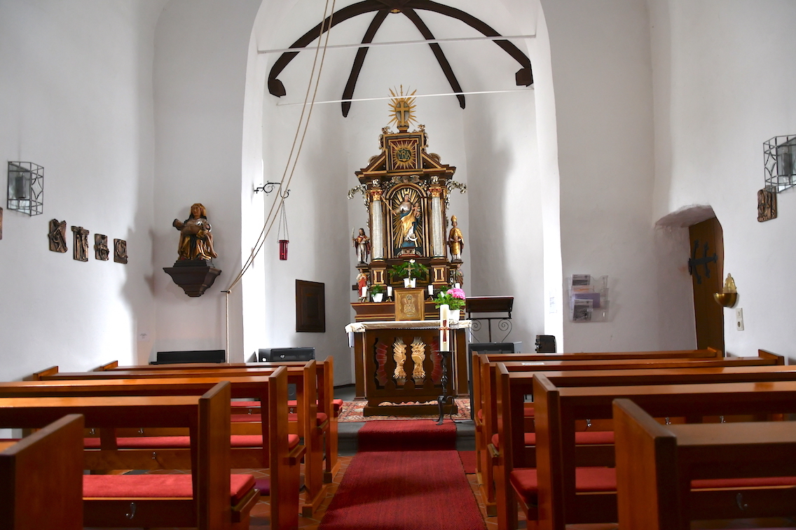 Hönningen Eifel Kirche