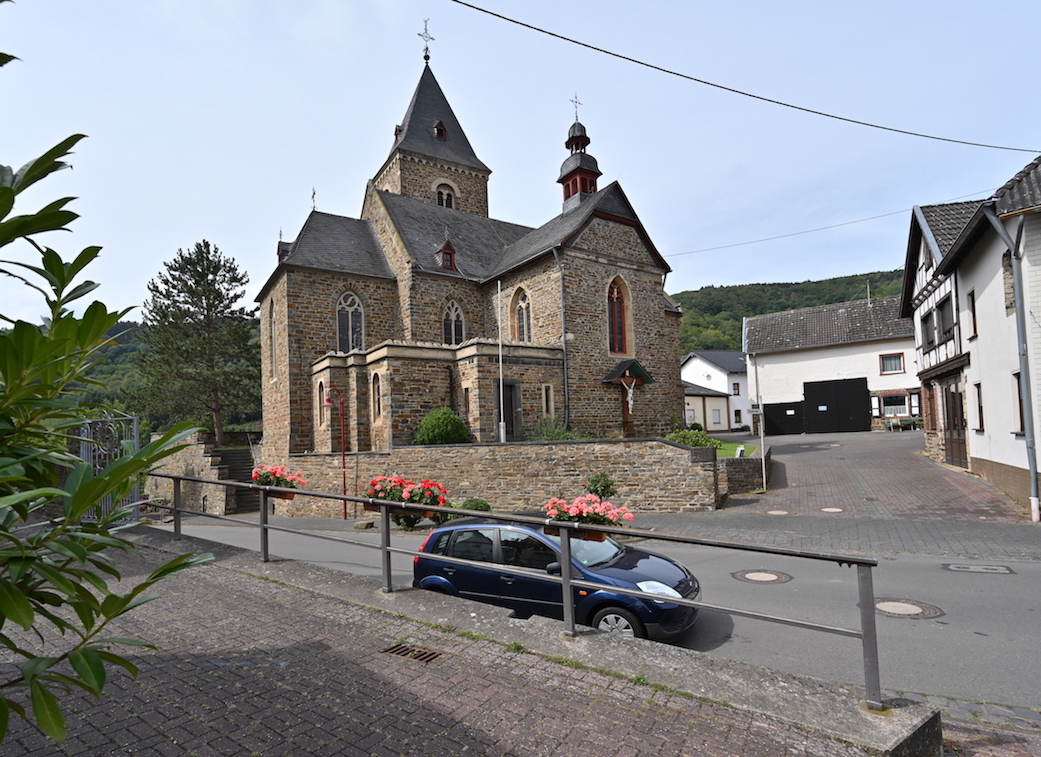 Hönningen Eifel Kirche